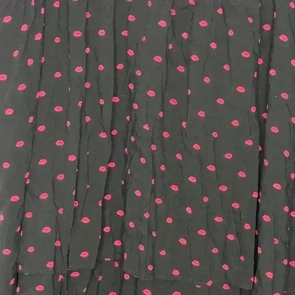Torrid Black Red Lips Challis Skater Skirt 3 3X 22/24 - Picture 3 of 5